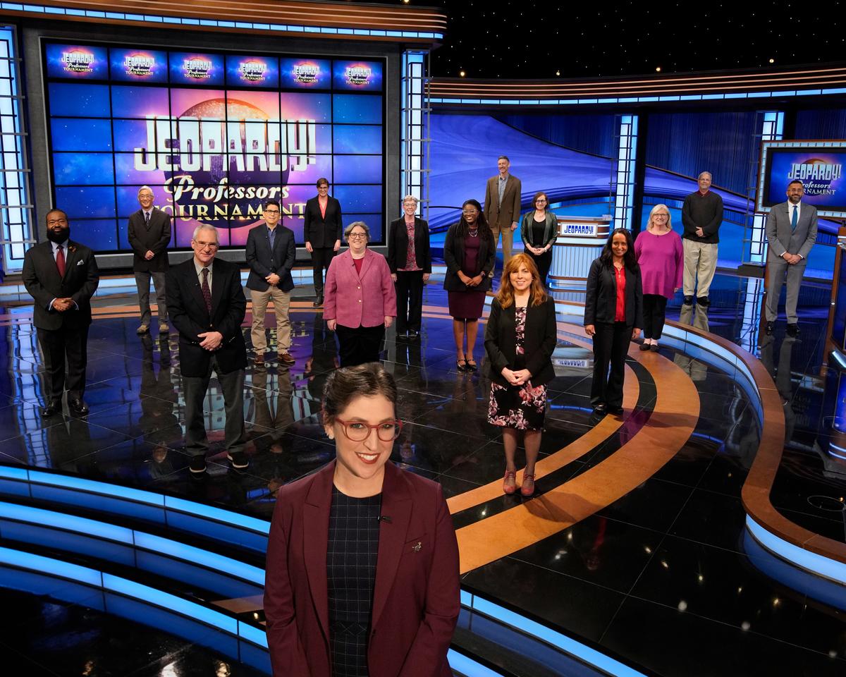 Mayim Bialik and the 2021 Professor Tournament contestants on the Jeopardy! stage.