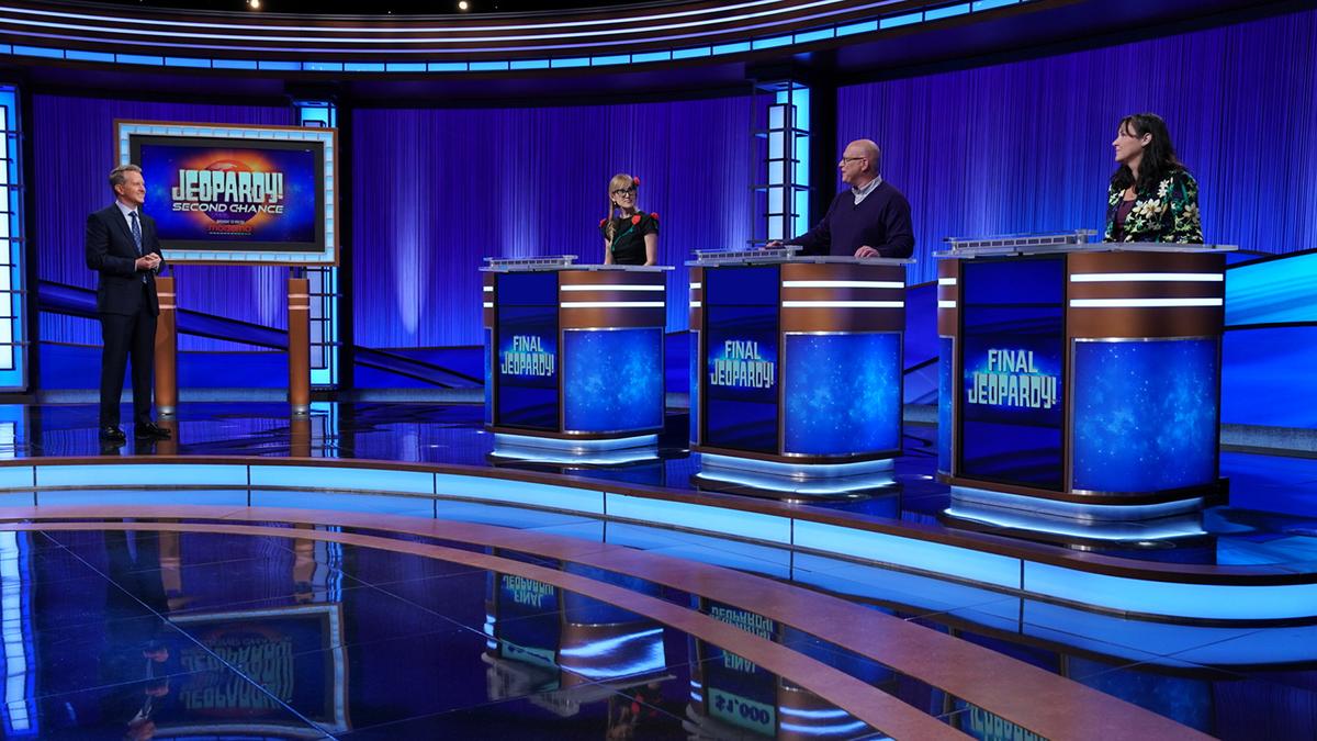 Ken Jennings, Cindy Zhang, Aaron Gulyas, and Jessica Stephens on set for Jeopardy! Second Chance