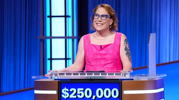 Amy Schneider wins the 2022 Tournament of Champions and the $250K grand prize.